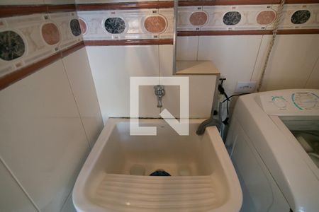 Casa para alugar com 130m², 4 quartos e 1 vagaÁrea de serviço 