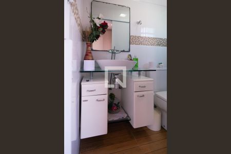 Casa para alugar com 130m², 4 quartos e 1 vagaBanheiro