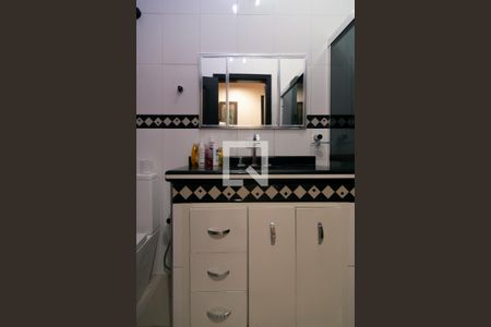 Casa para alugar com 130m², 4 quartos e 1 vagaBanheiro
