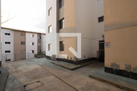 Apartamento à venda com 44m², 2 quartos e 1 vaga Apartamento à venda com 44m², 2 quartos e 1 vagaFachada do bloco
