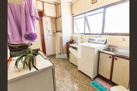 Apartamento para alugar com 169m², 3 quartos e 3 vagasÁrea de Serviço