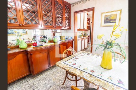 Apartamento para alugar com 169m², 3 quartos e 3 vagasCopa