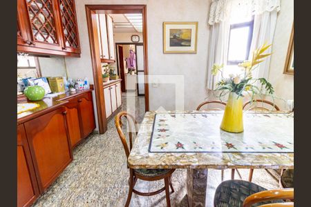 Apartamento para alugar com 169m², 3 quartos e 3 vagasCopa