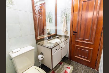 Apartamento para alugar com 169m², 3 quartos e 3 vagasBanheiro da Suíte 1