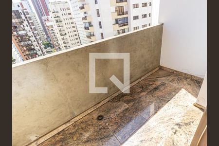 Apartamento para alugar com 169m², 3 quartos e 3 vagasSuíte 3 - Varanda