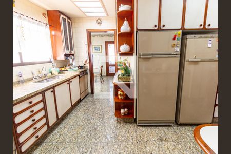 Apartamento para alugar com 169m², 3 quartos e 3 vagasCozinha