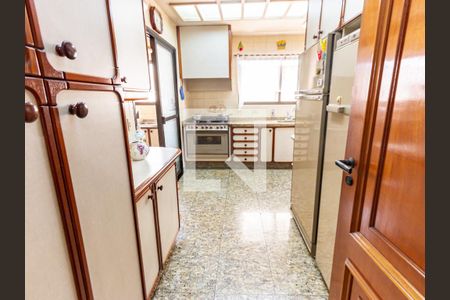 Apartamento para alugar com 169m², 3 quartos e 3 vagasCozinha