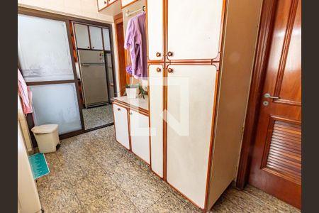 Apartamento para alugar com 169m², 3 quartos e 3 vagasÁrea de Serviço