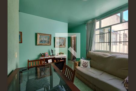 Apartamento à venda com 70m², 2 quartos e 1 vagaSala