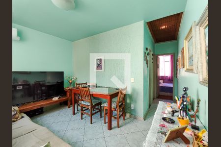 Apartamento à venda com 70m², 2 quartos e 1 vagaSala