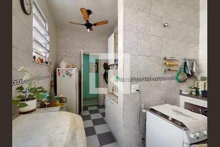 Apartamento à venda com 70m², 2 quartos e 1 vagaCozinha e Área de Serviço