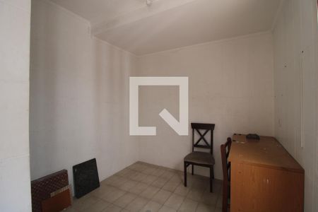 Casa à venda com 180m², 3 quartos e 2 vagasQuarto de serviço