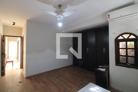 Casa à venda com 180m², 3 quartos e 2 vagasSuíte 2