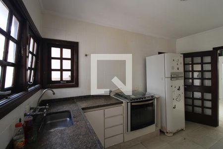 Casa à venda com 180m², 3 quartos e 2 vagasCozinha