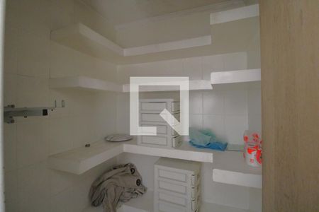 Casa à venda com 180m², 3 quartos e 2 vagasDespensa