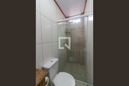 Banheiro de kitnet/studio para alugar com 1 quarto, 30m² em Areias, São José