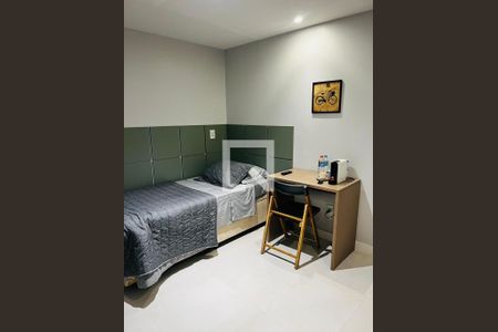 Casa à venda com 9 quartos, 170m² em Vila Mariana, São Paulo