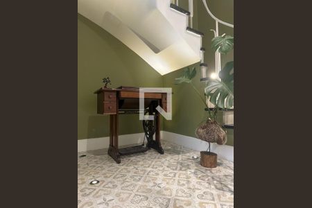 Casa à venda com 9 quartos, 170m² em Vila Mariana, São Paulo