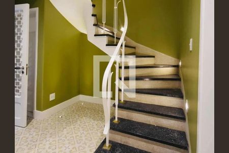 Casa à venda com 9 quartos, 170m² em Vila Mariana, São Paulo