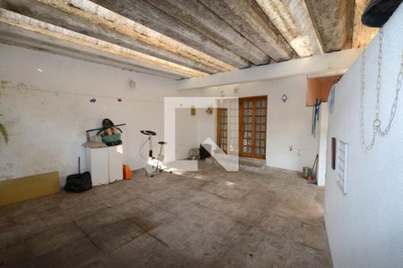 Casa à venda com 300m², 5 quartos e 2 vagasGaragem