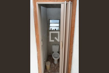 Casa à venda com 300m², 5 quartos e 2 vagasBanheiro de serviço