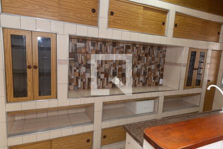 Casa para alugar com 90m², 3 quartos e 4 vagasCozinha