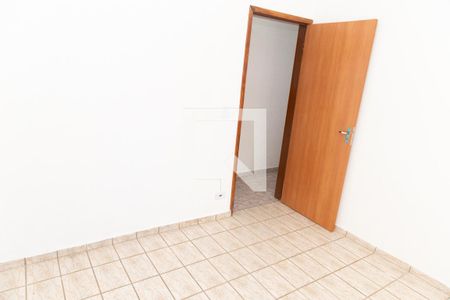 Casa para alugar com 90m², 3 quartos e 4 vagasQuarto 2