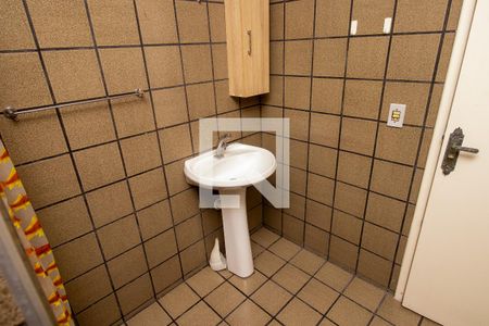 Casa de condomínio à venda com 100m², 3 quartos e 1 vaga Casa de condomínio à venda com 100m², 3 quartos e 1 vagaBanheiro 2