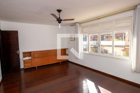 Casa de condomínio à venda com 100m², 3 quartos e 1 vaga Casa de condomínio à venda com 100m², 3 quartos e 1 vagaSuíte