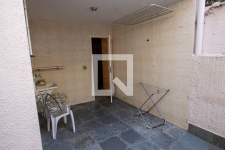 Casa de condomínio à venda com 100m², 3 quartos e 1 vaga Casa de condomínio à venda com 100m², 3 quartos e 1 vagaÁrea de Serviço 2