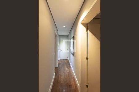 Apartamento para alugar com 240m², 3 quartos e 4 vagas Apartamento para alugar com 240m², 3 quartos e 4 vagasCorredor