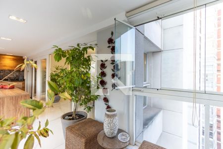 Apartamento para alugar com 240m², 3 quartos e 4 vagas Apartamento para alugar com 240m², 3 quartos e 4 vagasVaranda Gourmet