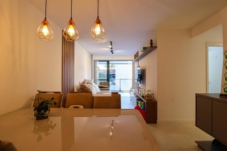 Apartamento para alugar com 93m², 3 quartos e 1 vaga Apartamento para alugar com 93m², 3 quartos e 1 vagaSala