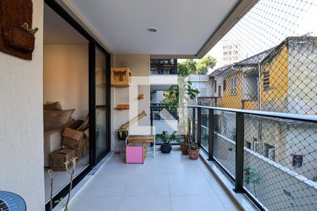 Apartamento para alugar com 93m², 3 quartos e 1 vaga Apartamento para alugar com 93m², 3 quartos e 1 vagaSala Varanda