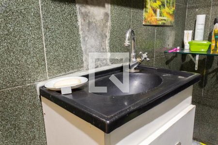 Casa à venda com 240m², 2 quartos e 2 vagas Casa à venda com 240m², 2 quartos e 2 vagasBanheiro