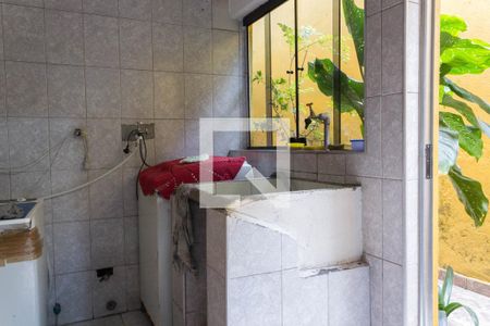 Casa à venda com 240m², 2 quartos e 2 vagas Casa à venda com 240m², 2 quartos e 2 vagasÁrea de Serviço