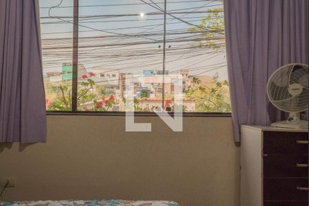 Casa à venda com 240m², 2 quartos e 2 vagas Casa à venda com 240m², 2 quartos e 2 vagasQuarto 1