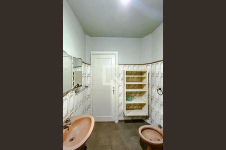 Apartamento à venda com 127m², 2 quartos e sem vagaBanheiro