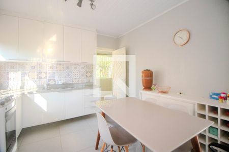 Casa à venda com 340m², 2 quartos e 5 vagasCozinha