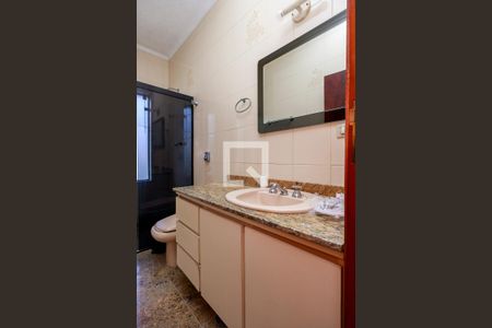 Casa para alugar com 426m², 3 quartos e 4 vagasSuíte 2 - Banheiro