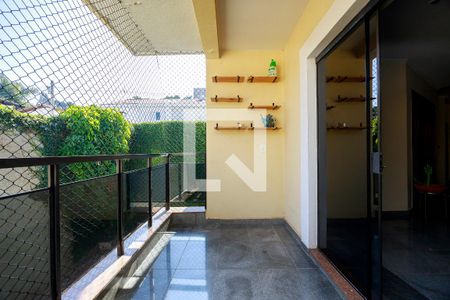 Casa para alugar com 426m², 3 quartos e 4 vagasSala - Varanda