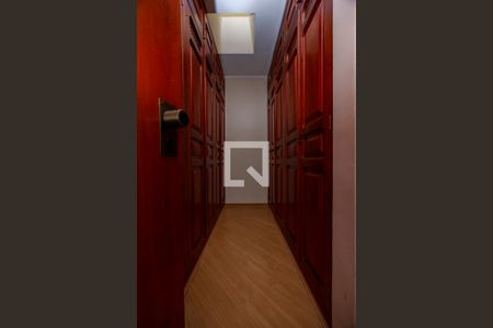 Casa para alugar com 426m², 3 quartos e 4 vagasSuíte Principal - Closet