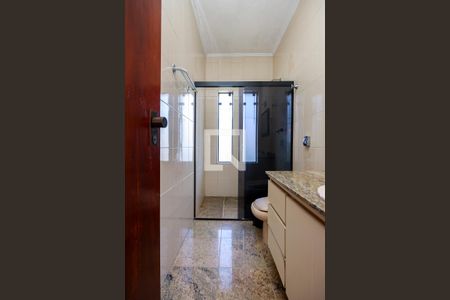 Casa para alugar com 426m², 3 quartos e 4 vagasSuíte 2 - Banheiro