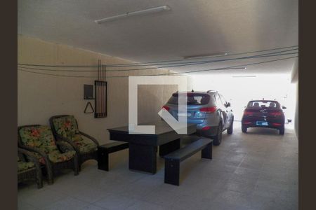 Casa à venda com 250m², 3 quartos e 7 vagas Casa à venda com 250m², 3 quartos e 7 vagasGaragem