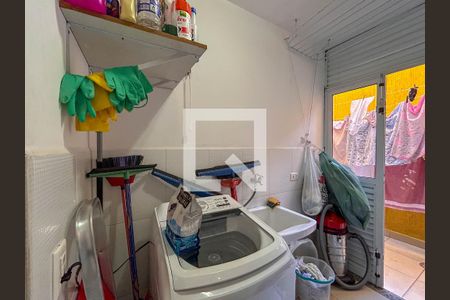 Casa à venda com 250m², 3 quartos e 7 vagas Casa à venda com 250m², 3 quartos e 7 vagasÁrea de Serviço