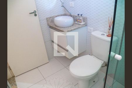 Casa à venda com 250m², 3 quartos e 7 vagas Casa à venda com 250m², 3 quartos e 7 vagasBanheiro da Suíte 1