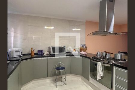 Casa à venda com 250m², 3 quartos e 7 vagas Casa à venda com 250m², 3 quartos e 7 vagasCozinha