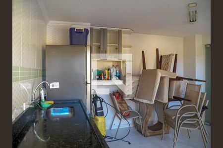 Casa à venda com 250m², 3 quartos e 7 vagas Casa à venda com 250m², 3 quartos e 7 vagasÁrea comum