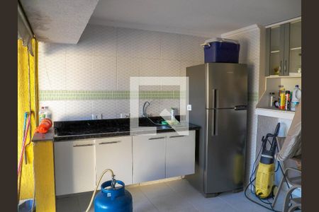 Casa à venda com 250m², 3 quartos e 7 vagas Casa à venda com 250m², 3 quartos e 7 vagasÁrea comum