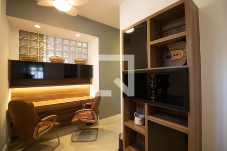 Apartamento para alugar com 302m², 4 quartos e 1 vagaCorredor - Escritório